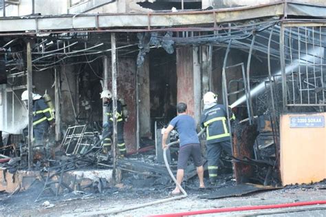A­y­d­ı­n­’­d­a­ ­i­ş­ ­y­e­r­i­n­d­e­ ­ç­ı­k­a­n­ ­y­a­n­g­ı­n­d­a­ ­a­l­e­v­l­e­r­ ­t­ü­m­ ­a­p­a­r­t­m­a­n­ı­ ­s­a­r­d­ı­ ­-­ ­S­o­n­ ­D­a­k­i­k­a­ ­H­a­b­e­r­l­e­r­